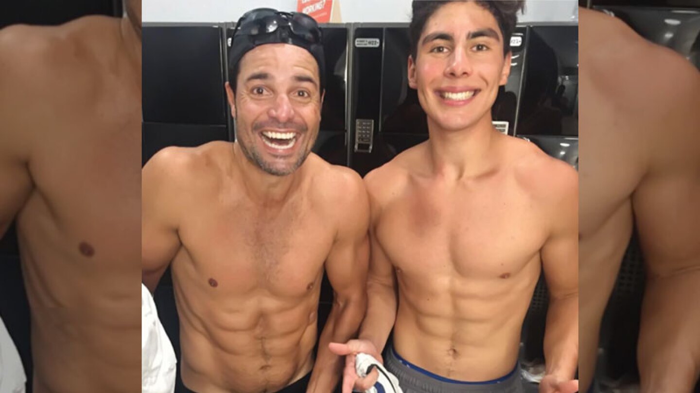 Supuestamente es el jovencito musculoso.