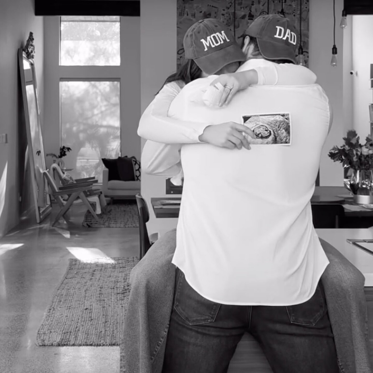 Ana Brenda Contreras anuncia embarazo