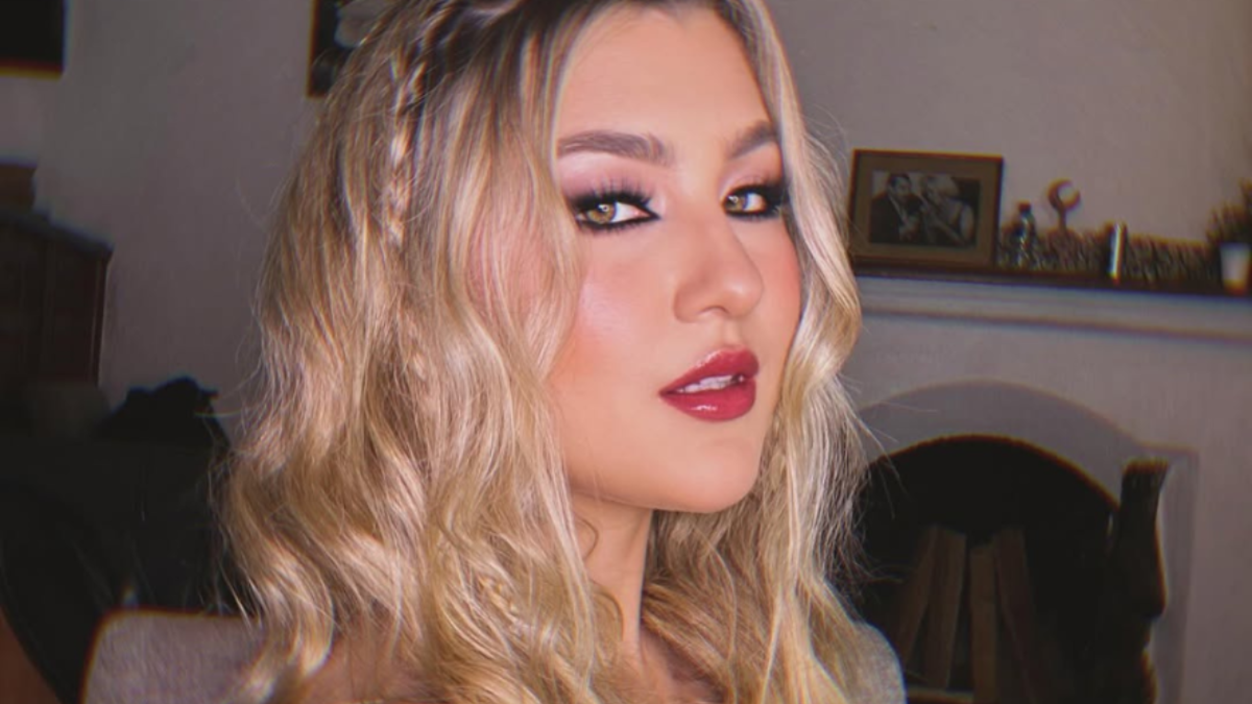 Melenie-Carmona.png