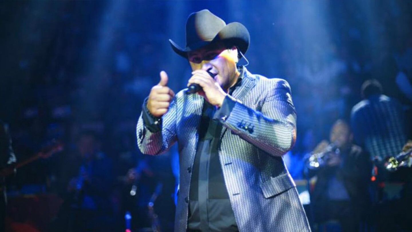 Julión Álvarez todo bien músicos