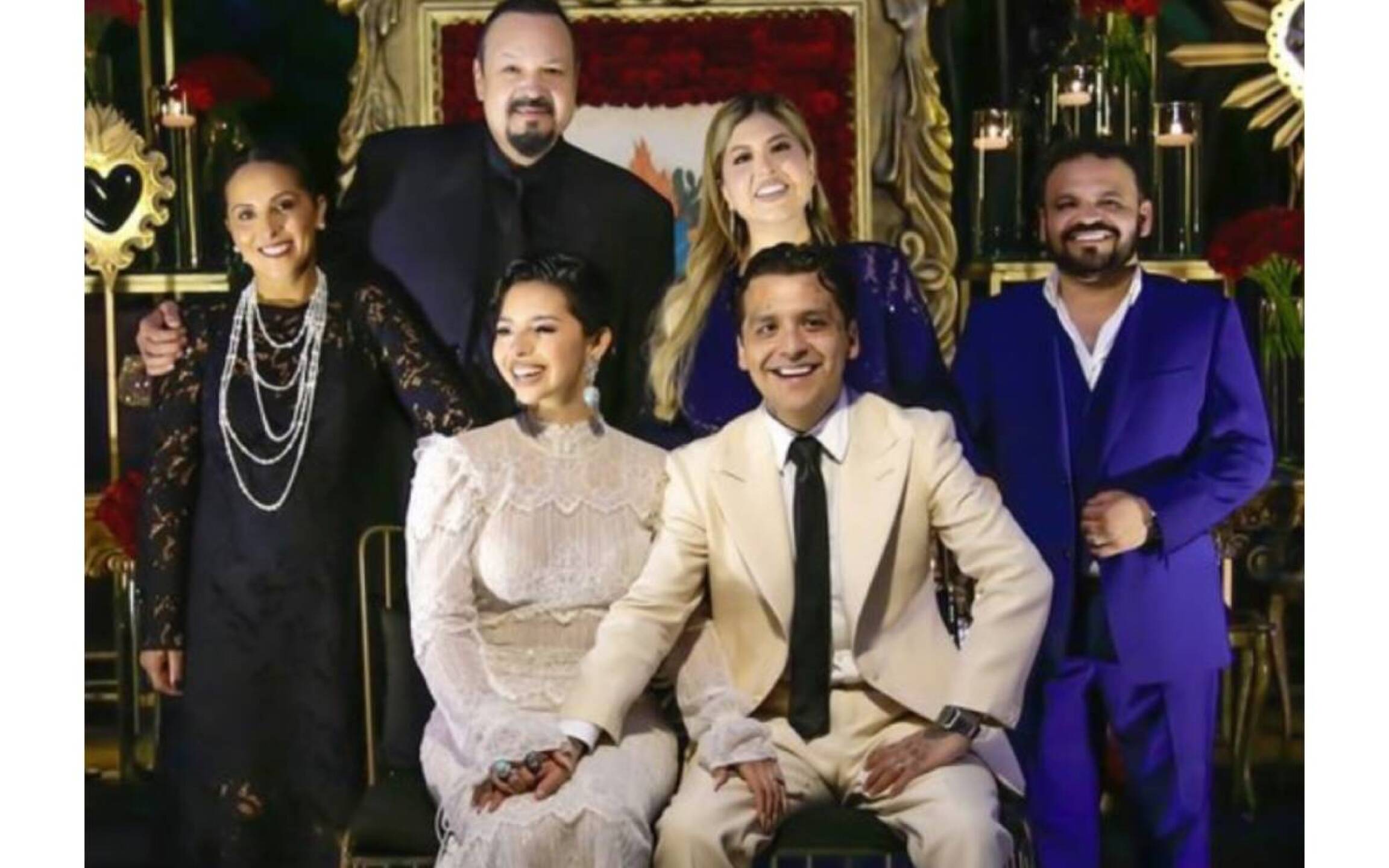 Familia de Christian Nodal