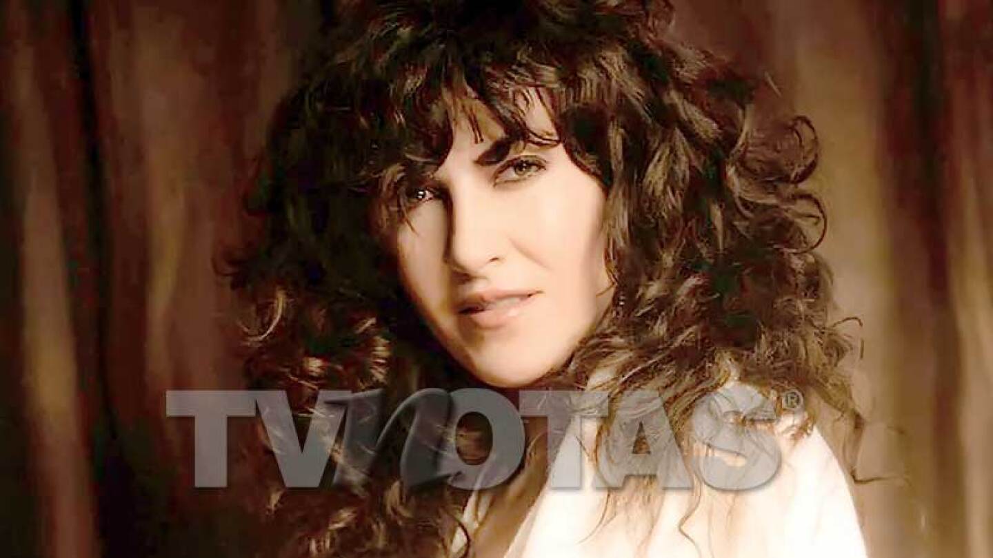 La cantante Ana Victoria está a días de convertirse en mamá