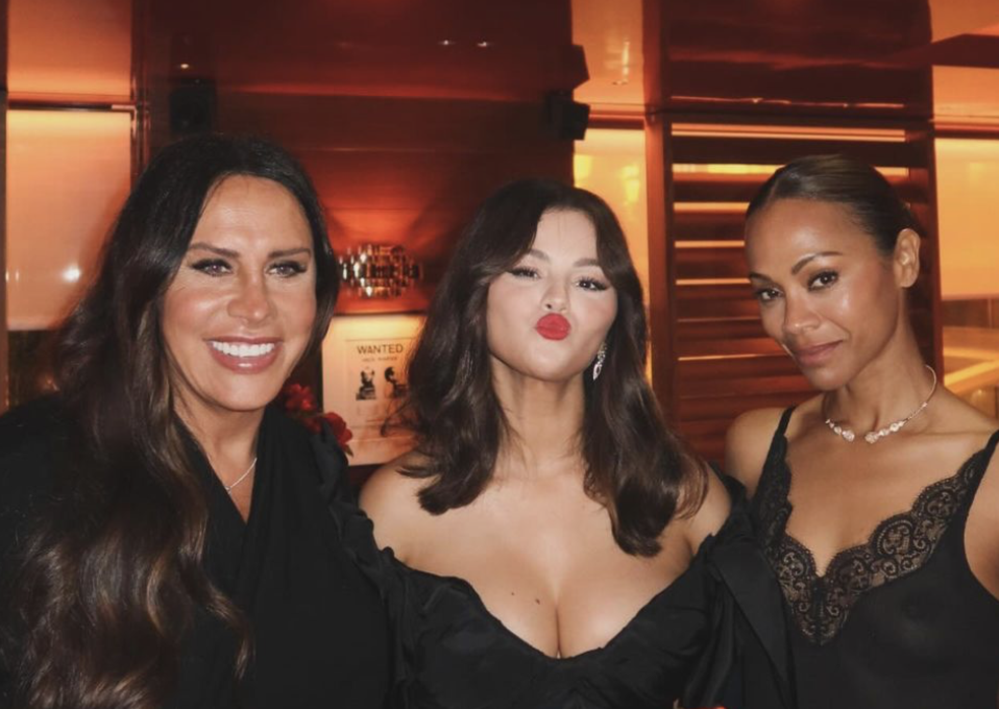 Karla Sofia Gascon, Selena Gómez y Zoe Saldaña