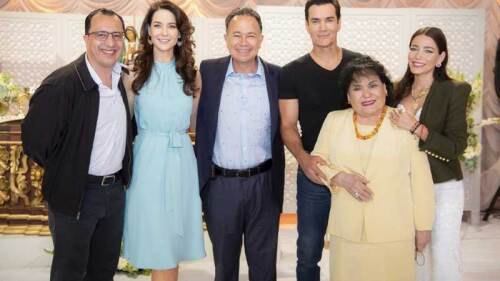 El productor Nicandro Díaz recuerda a Carmen Salinas con una bella fotografía.