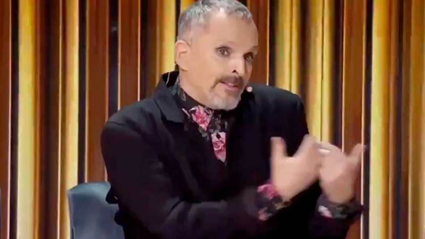 Miguel Bosé preocupó a algunos por la forma en que se oye su voz.