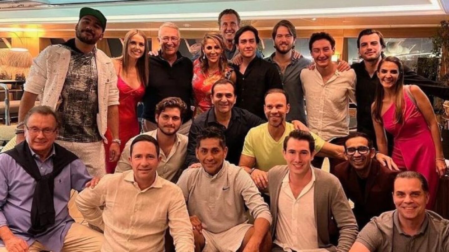 Ricardo Salinas organiza magnífica cena en su lujoso yate en Qatar