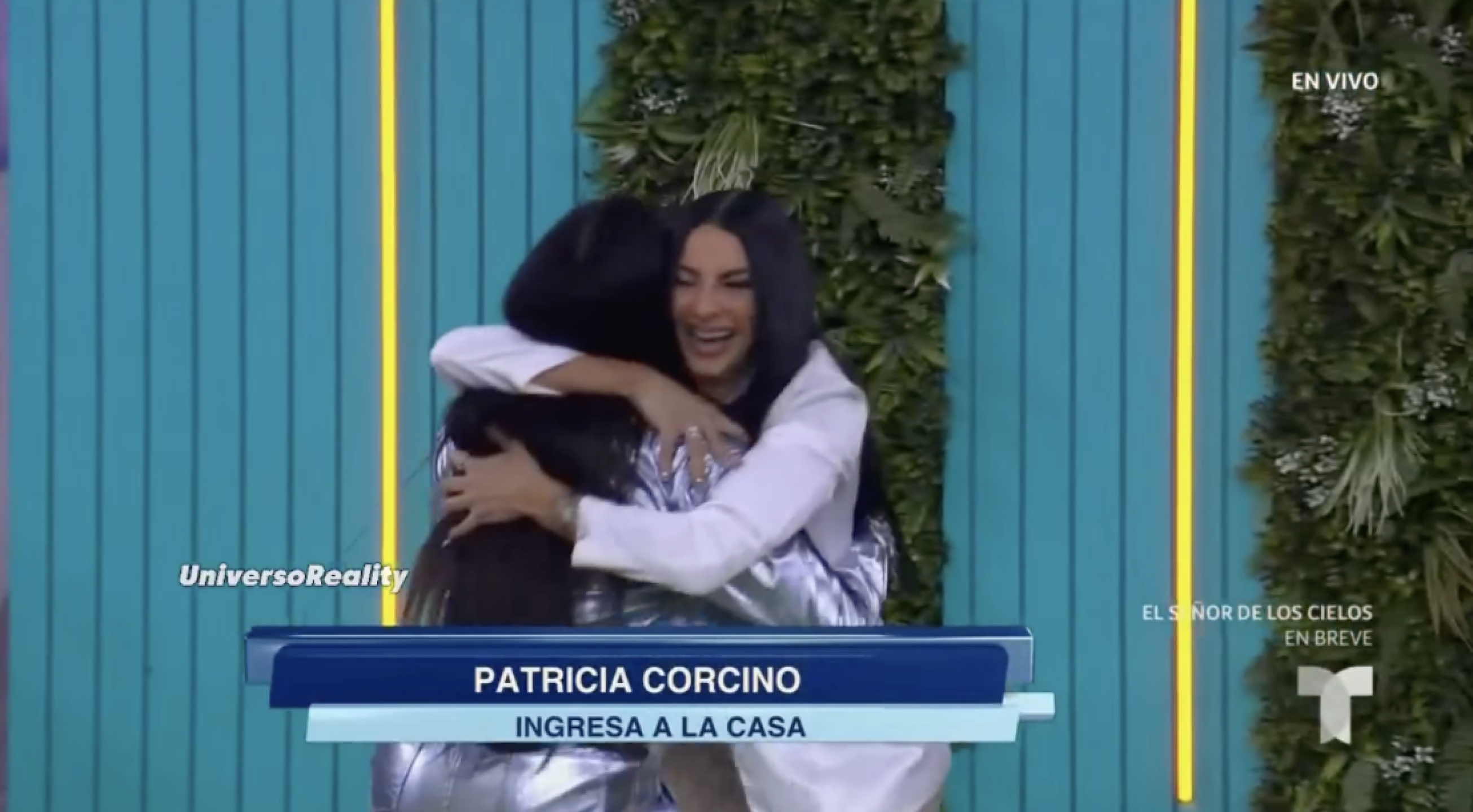 Patricia Corcino con Maripily en La casa de los famosos