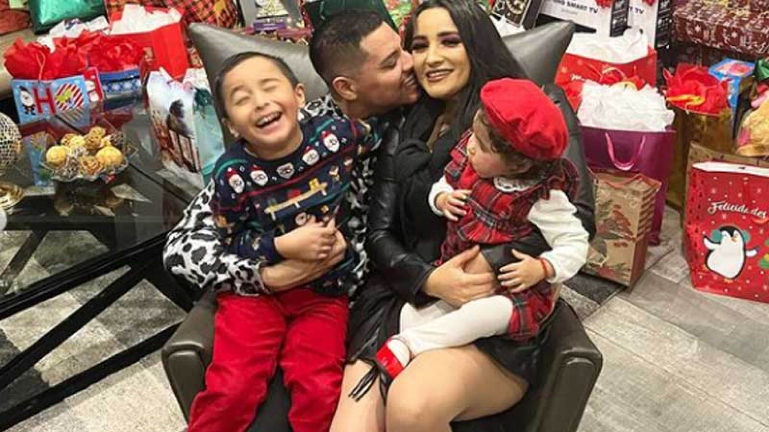 Hija de Eduin Caz, vocalista de Grupo Firme, sufre aparatoso accidente