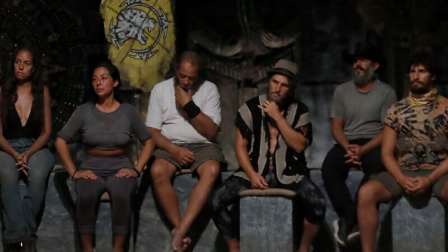 Survivor da un giro inesperado en domingo de eliminación