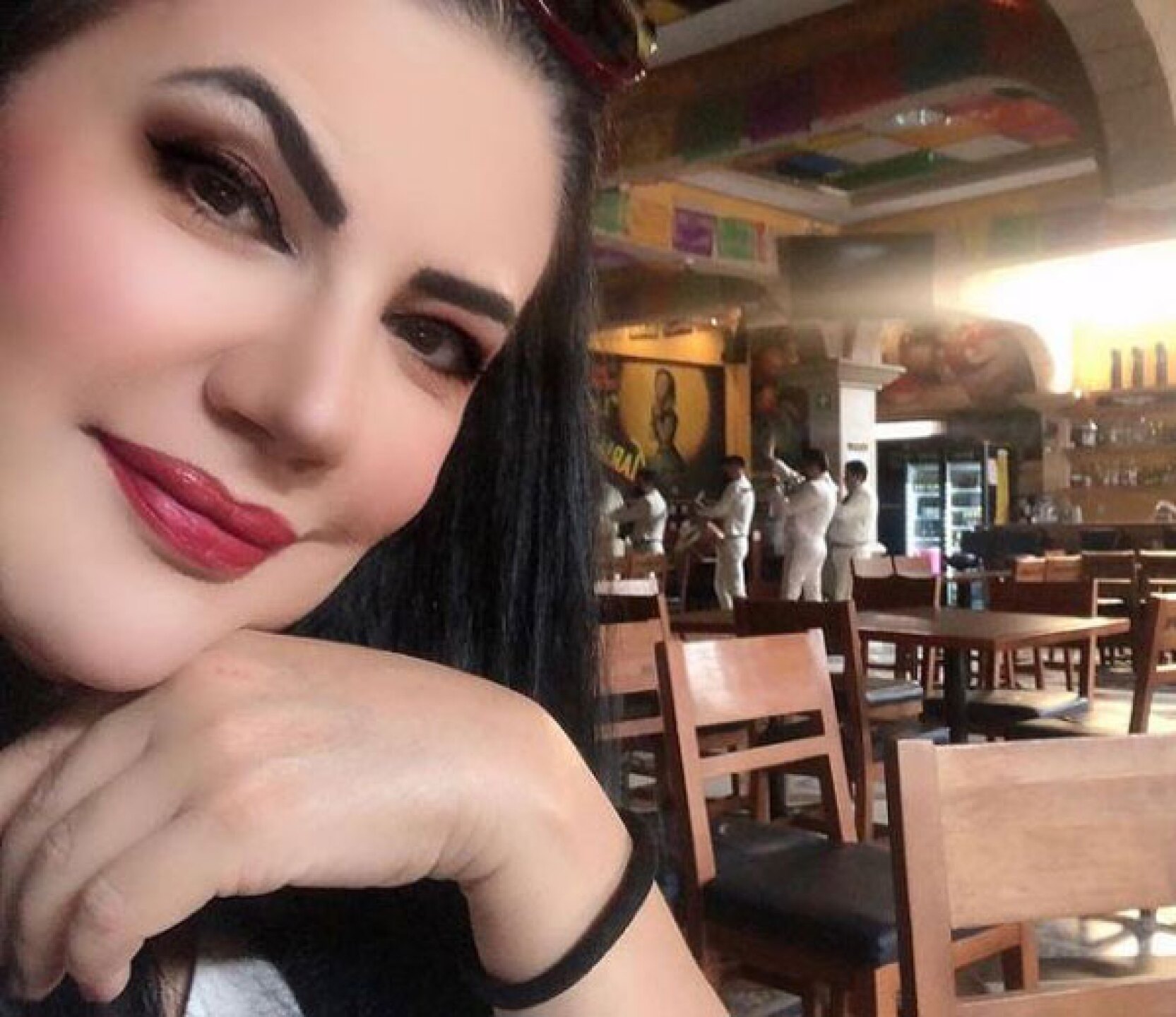 La cantante da los detalles.