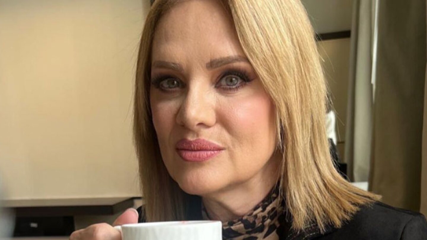 Erika Buenfil le agradece al papá de su hijo por no estorbarle