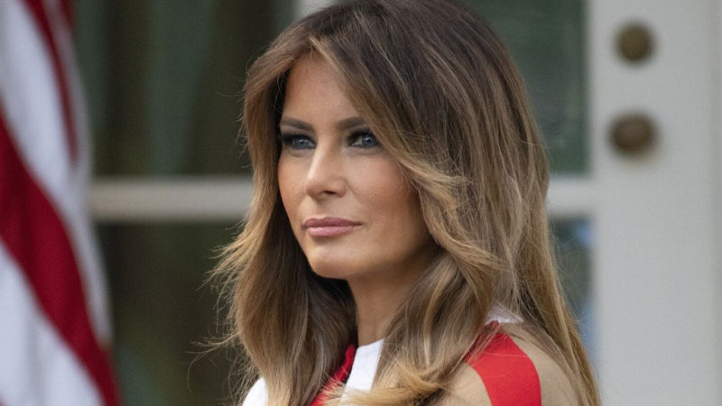 ¿Melania Trump copia look de princesa Diana?