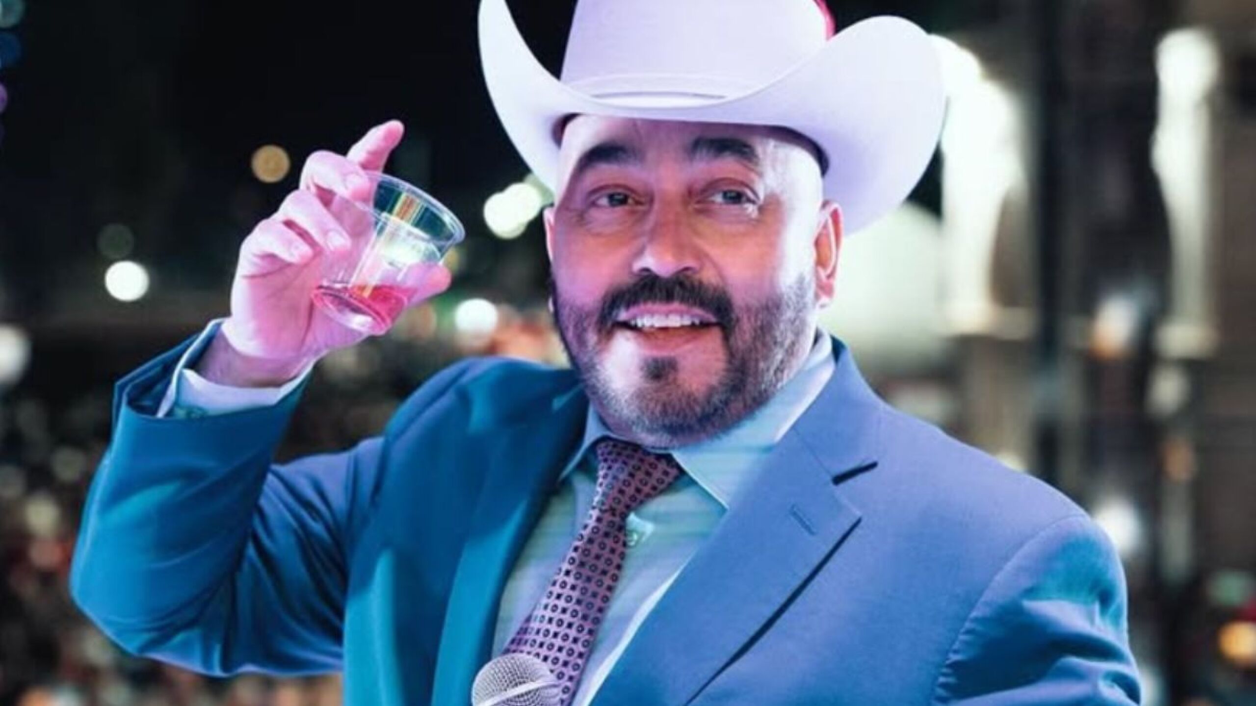 Lupillo Rivera respalda a Poncho de Nigris