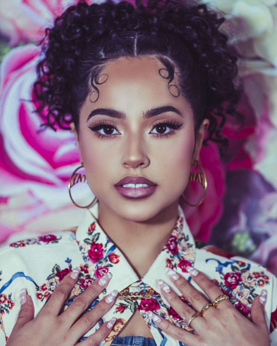 Becky G a favor del aborto y los derechos humanos
