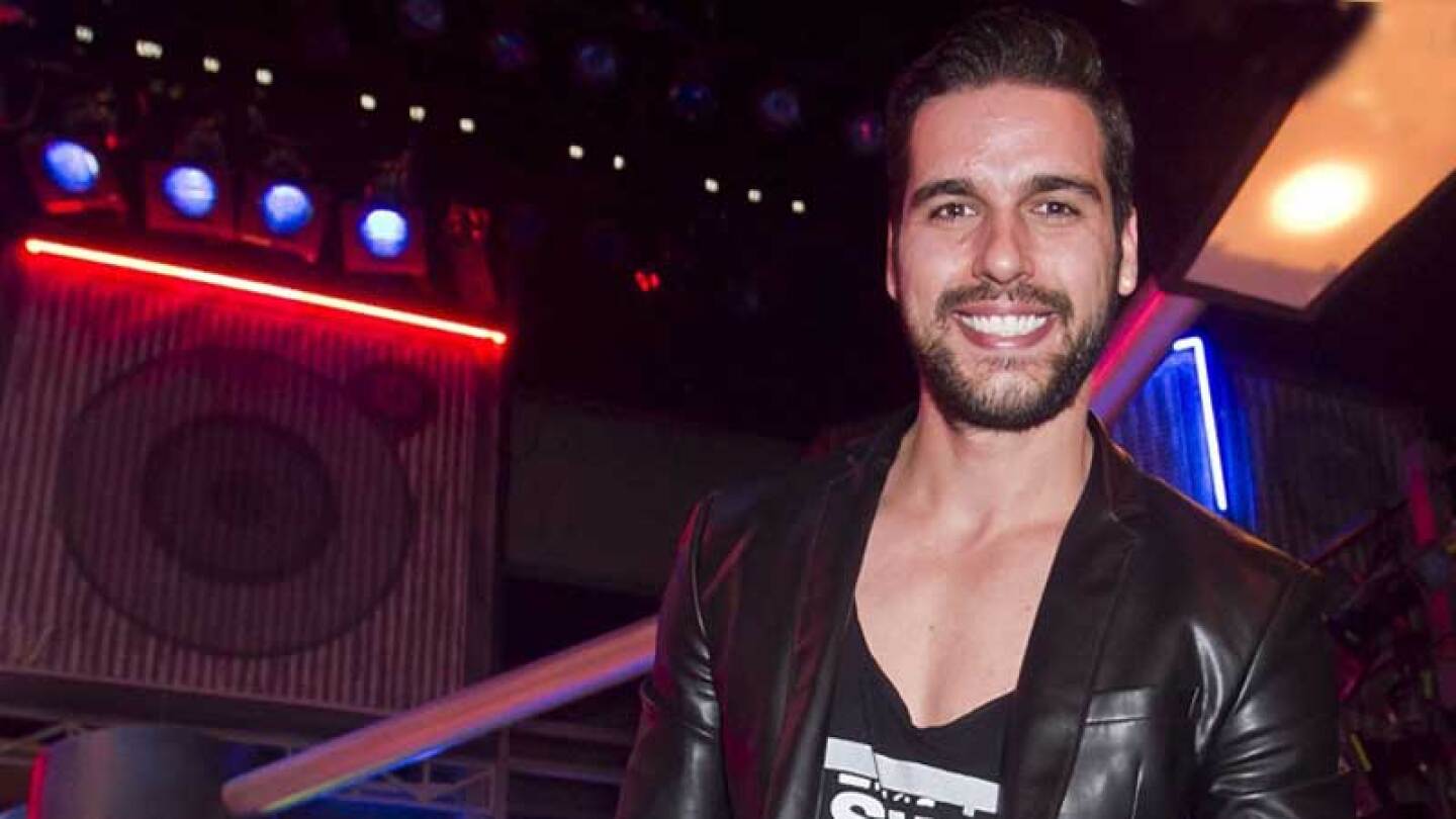 El galán ya extraba su tierra.