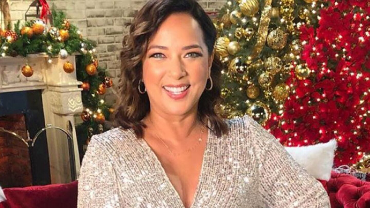 La conductora despidió el 2019 con su mejor atuendo en el matutino de Telemundo.