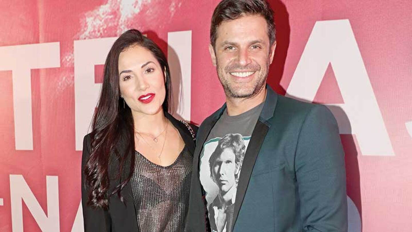 Cynthia no se casó con Mark Tacher por la iglesia, por el mal carácter de él.