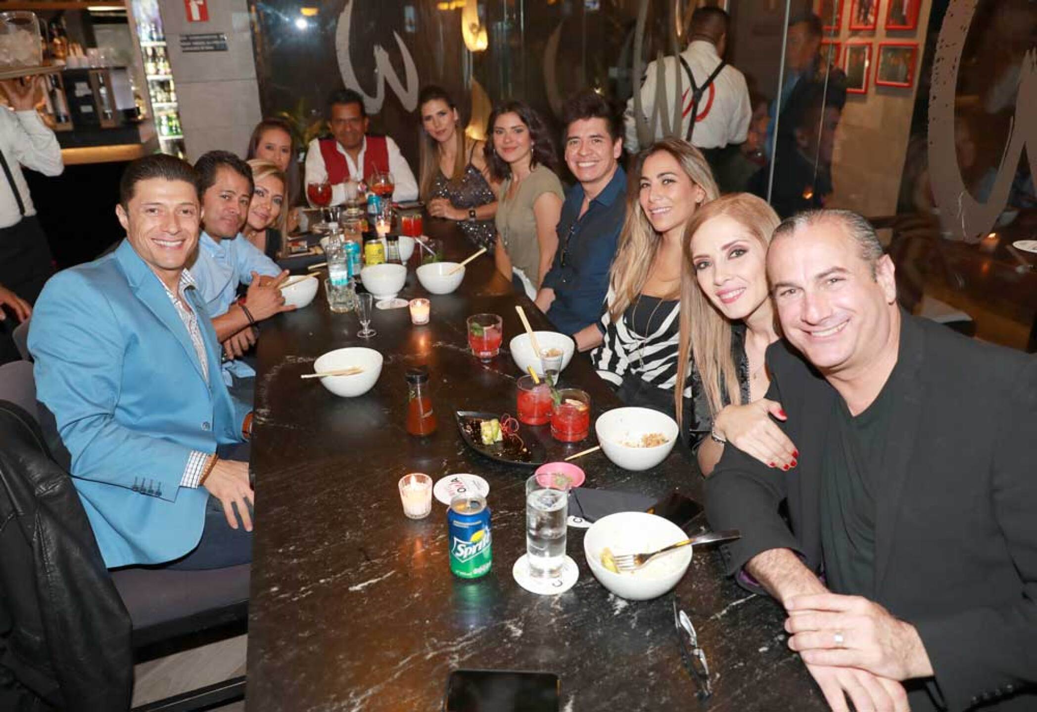 Al final, se tomaron la foto del recuerdo.