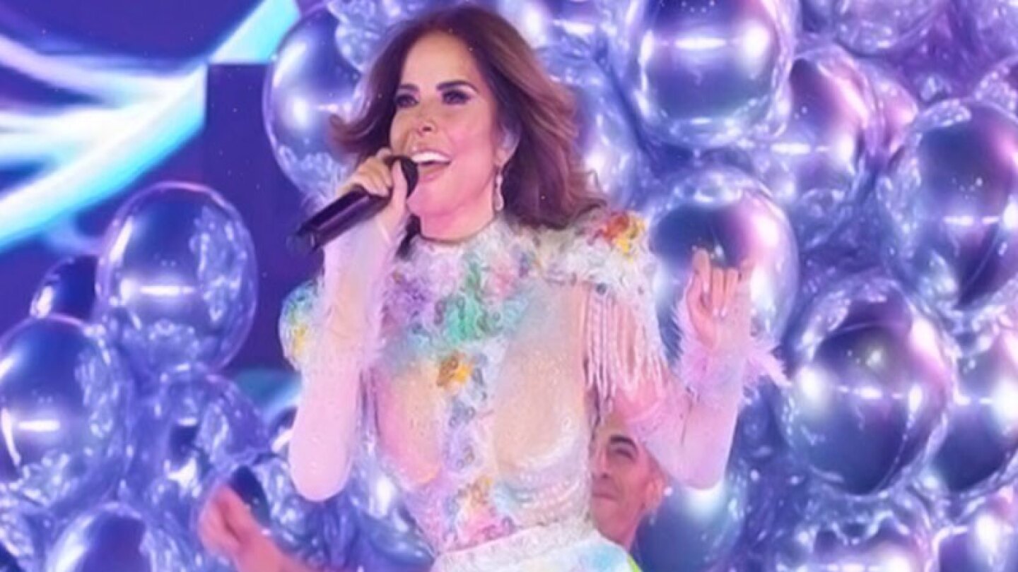 Gloria Trevi Diosa de la noche Disco DVD Éxito en ventas Amazon Plataformas Arena Ciudad de México
