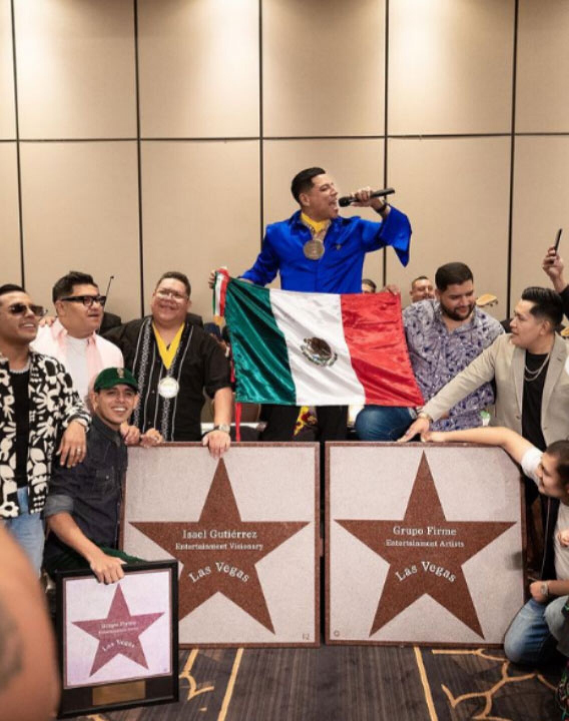 Grupo Firme sigue dando de qué hablar tras su concierto en el Zócalo