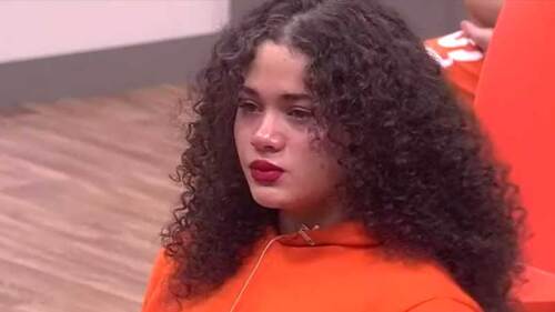 La Academia: Cesia se viste de luto y da el último adiós a su mascota