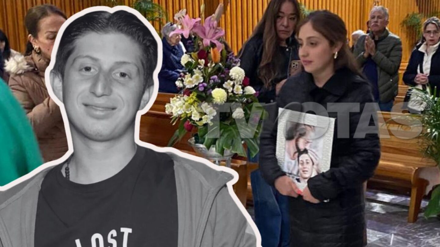 Bertha Ocaña en misa en honor a su hermano Octavio Ocaña