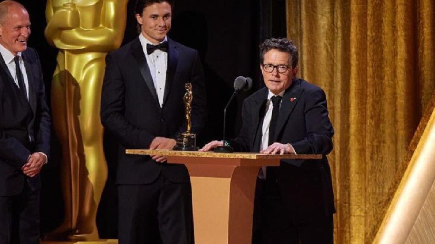 Michael J. Fox recibe Oscar honorífico por sus aportes humanitarios: "Estoy realmente agradecido"
