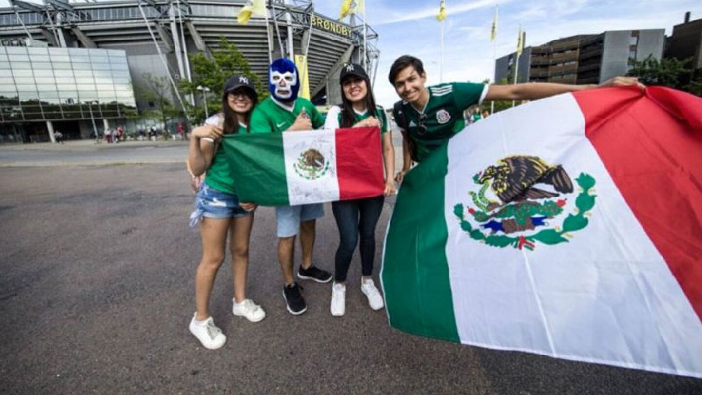 Rusos se distraen con porra de México