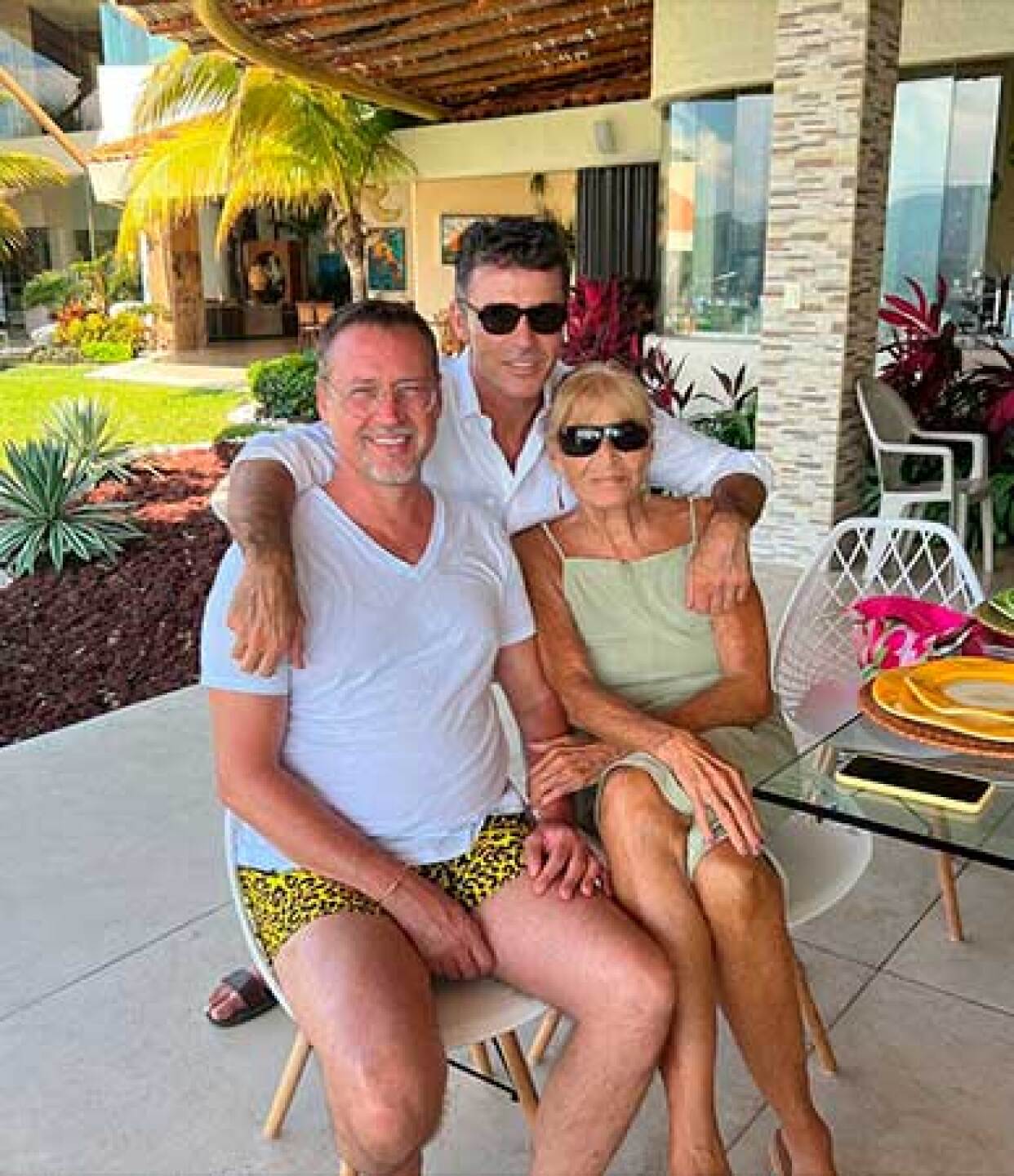 Un colaborador de López Portillo dijo haberse comunicado con Leonardo para informarle de los cheques