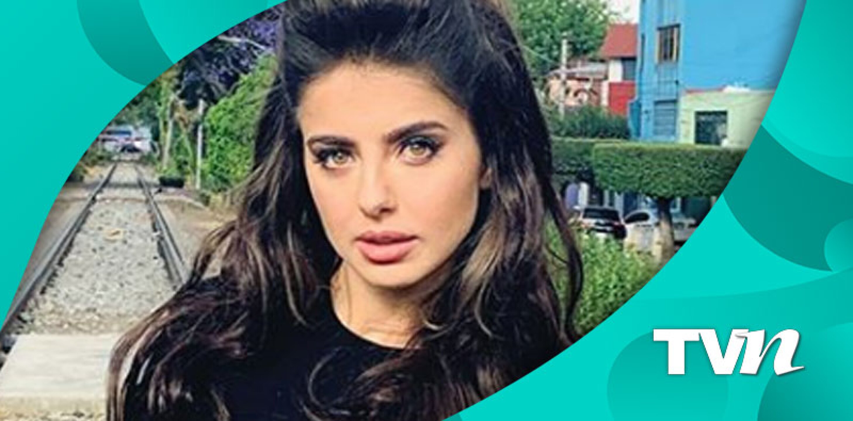 Instagram: @michellerenaud