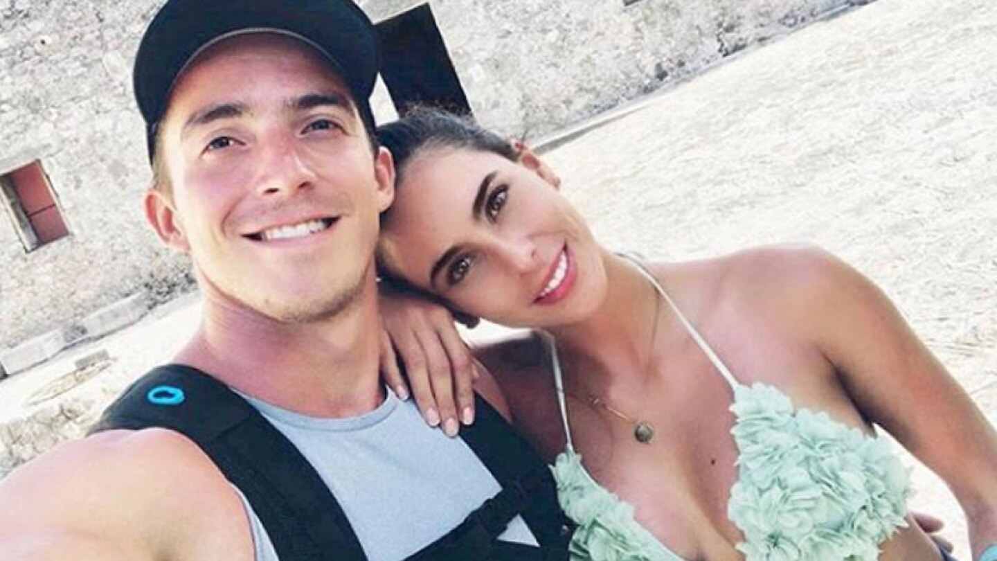 Aristeo le manda contundente mensaje a su novia