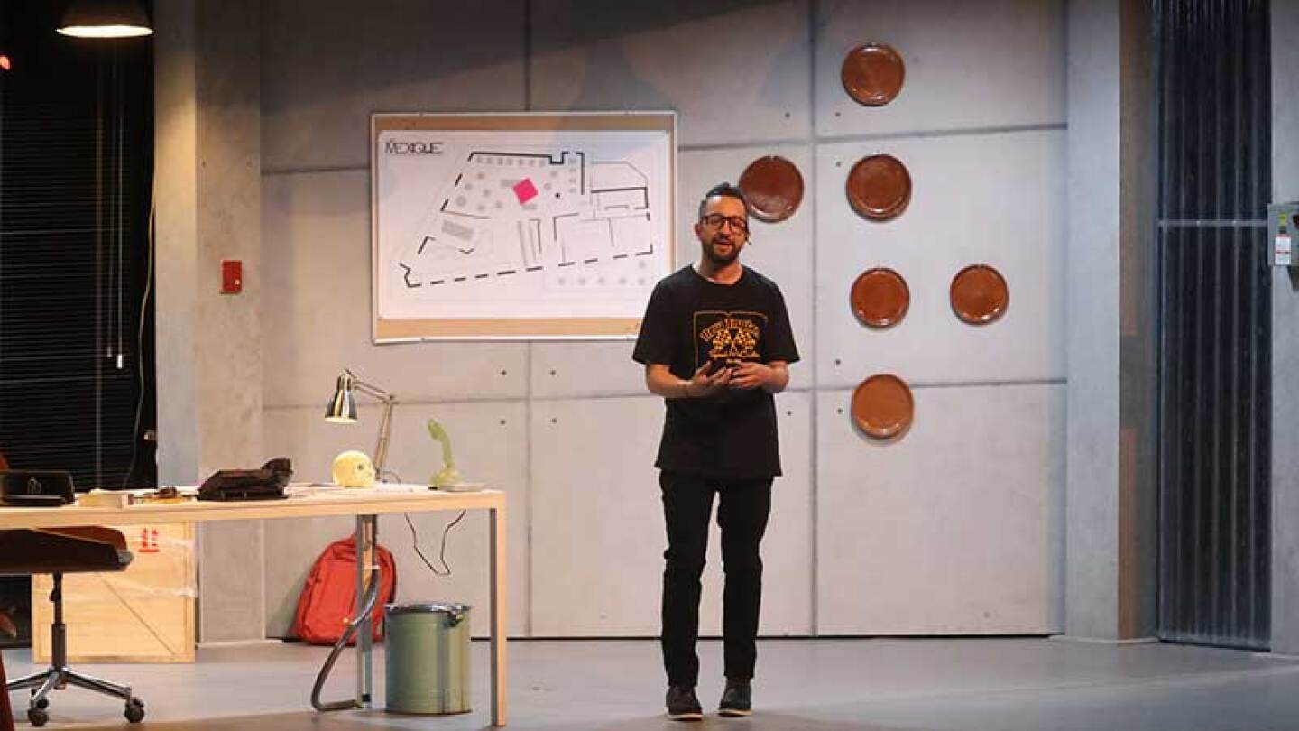 Chumel Torres hace 39 personajes en la nueva obra.