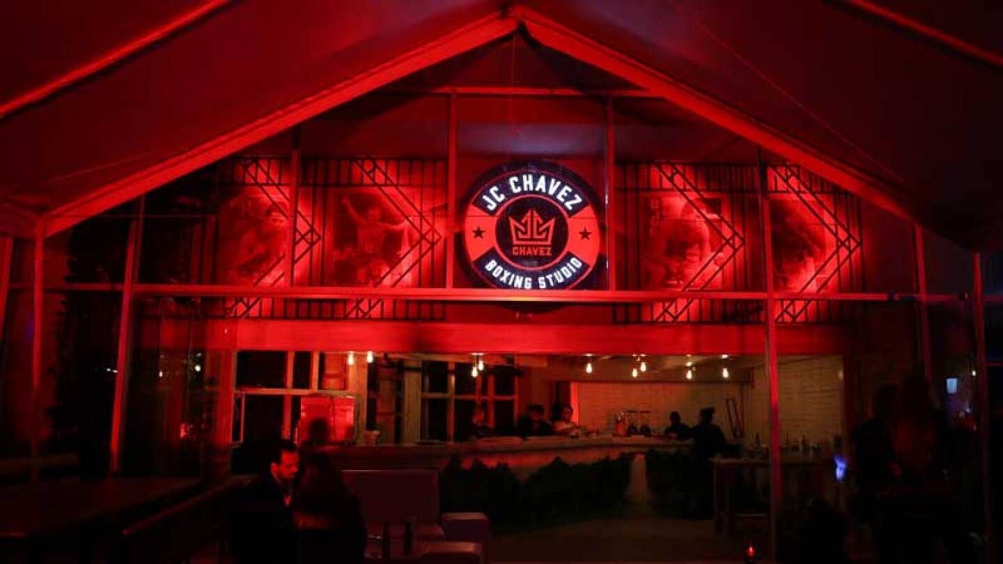 Los gimnasios contaran con restaurante de comida sana y ambiente de antro.