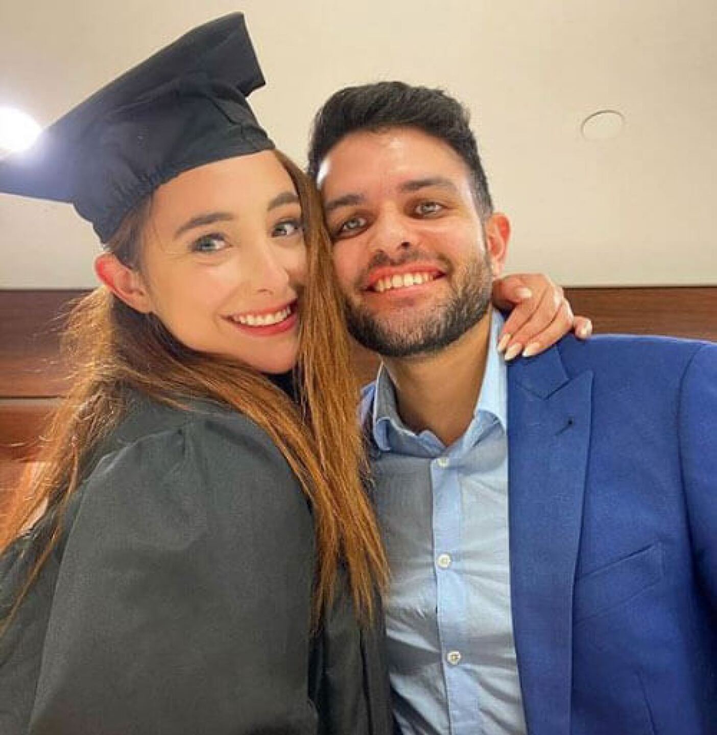 La actriz está nerviosa.