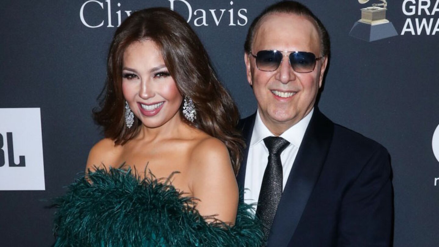 Thalía y Tommy Mottola intercambian candentes mensajes en Instagram.