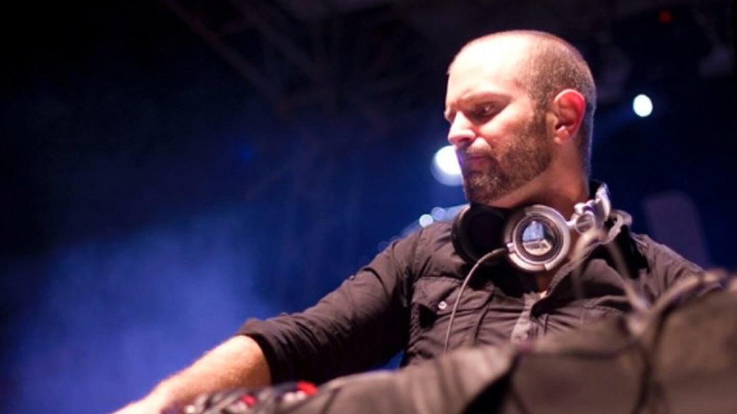 Alyosha Barreiro promueve la música prehispánica electrónica en gira mundial