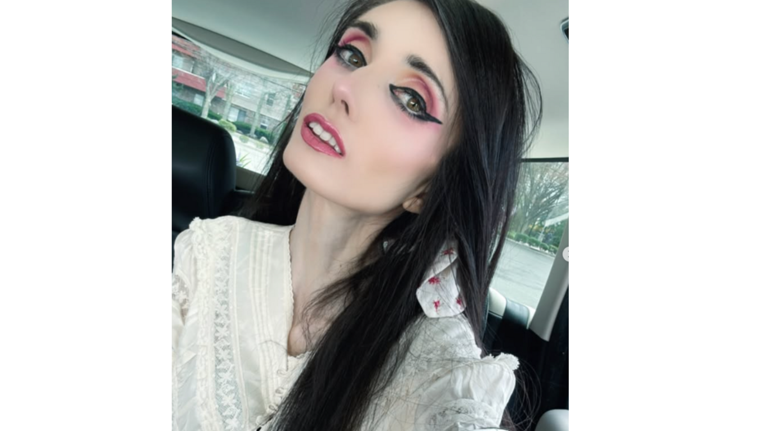 Eugenia Cooney sufrió un infarto en vivo