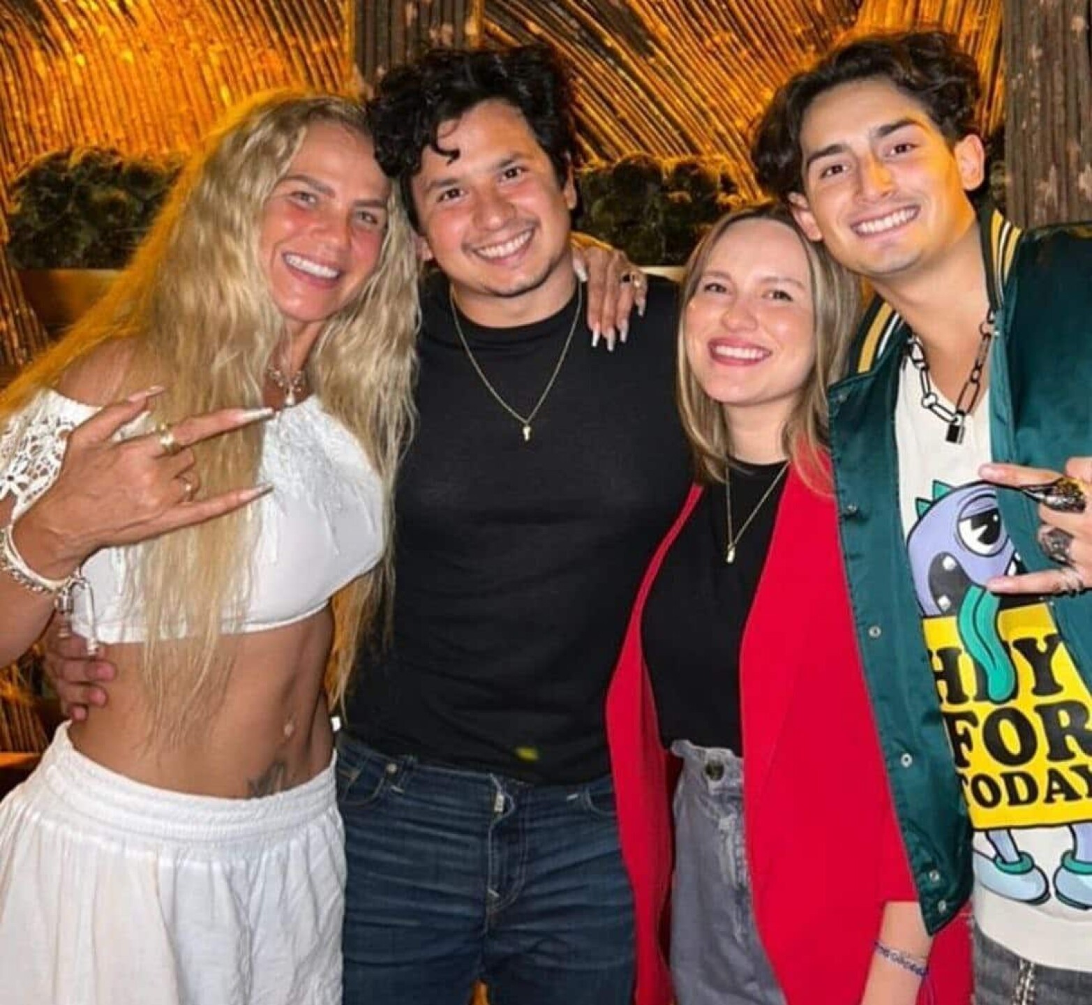 Niurka y su familia en pleno 2022.