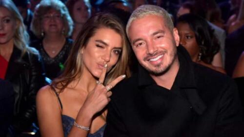 J Balvin deja ver la pancita de embarazo de Valentina Ferrer