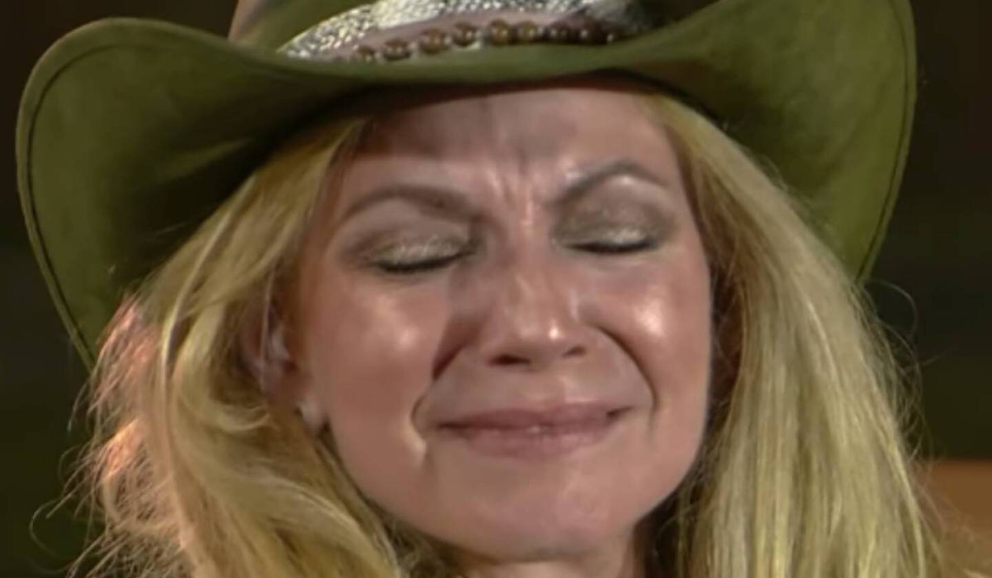 Manola Díez afirma que sus hermanos la rechazan, pero un familiar la desmiente