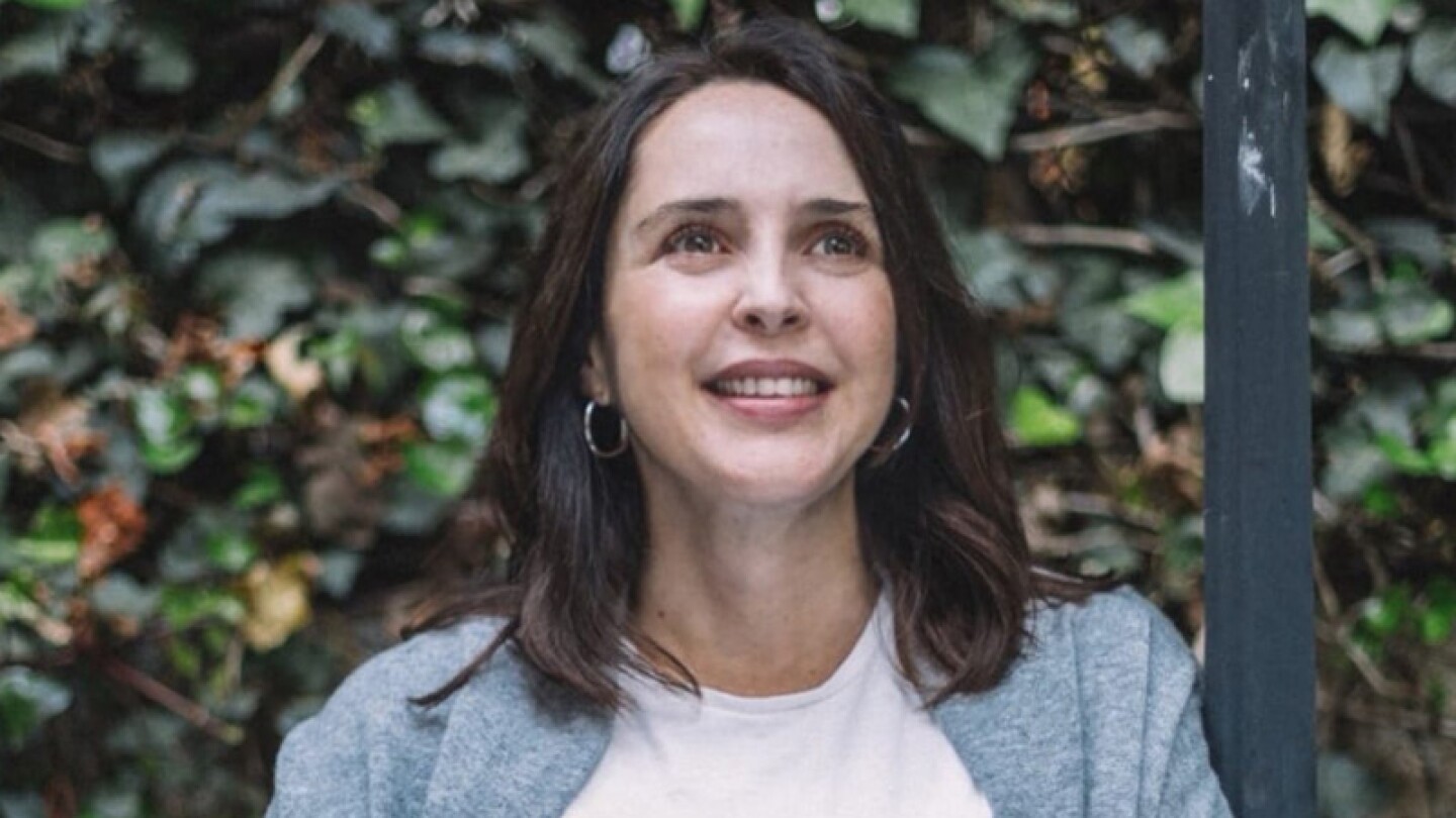 Irán Castillo agradece a las personas que le ayudaron con su parto en casa