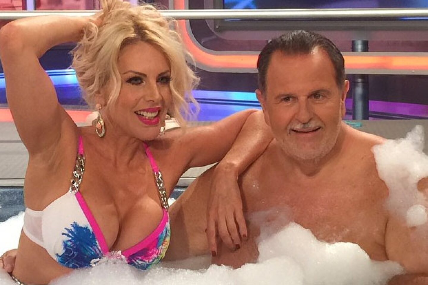 Lorena Herrera se metió al jacuzzi del El Gordo de Molina.
