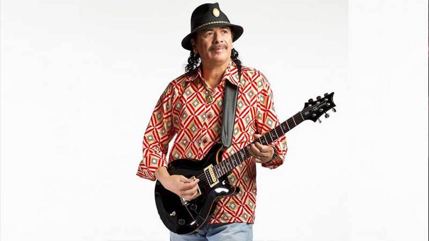 Carlos Santana fue hospitalizado de emergencia