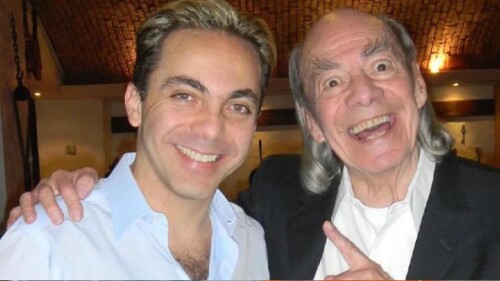 Cristian Castro hace fuerte revelación de los hábitos de su padre El loco Valdés ¿le gustaba la verde?