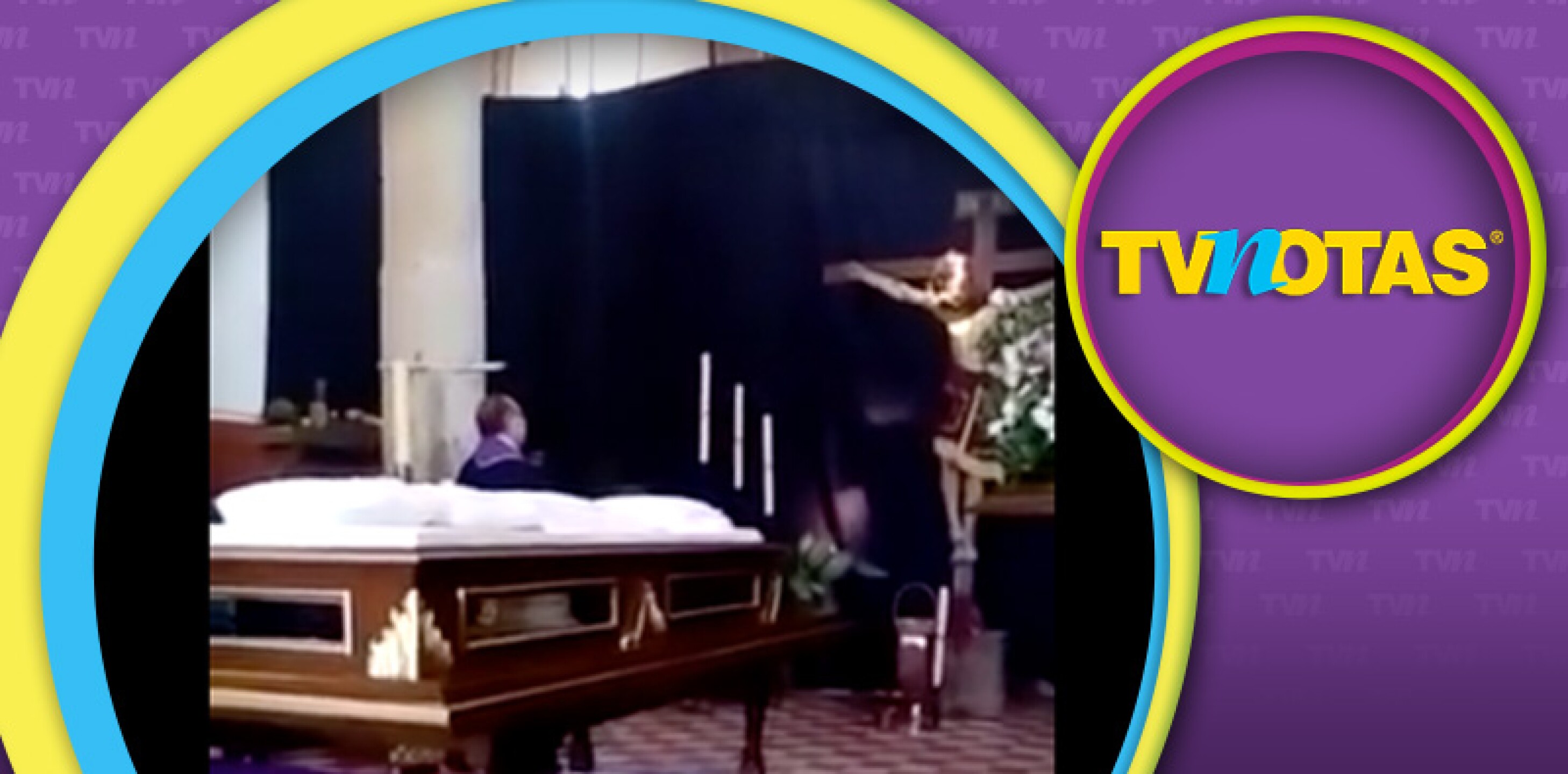 En plena misa, graban a Cristo moviendo la cabeza.