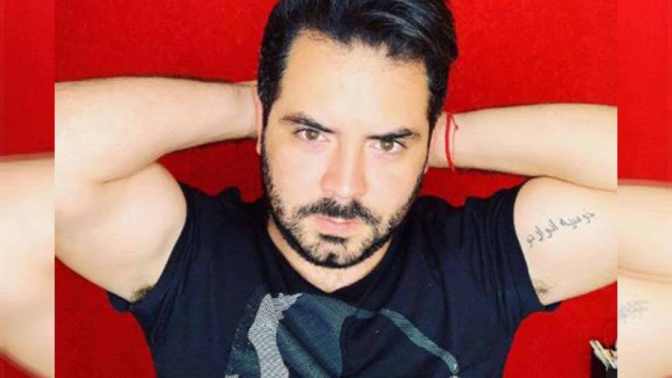 José Eduardo Derbez hace video con perros