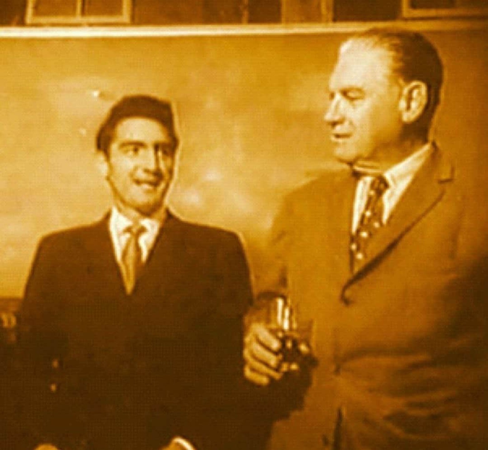 Emilio Azcárraga Milmo fue un empresario mexicano. Célebre en la vida pública de su país por ser propietario y dirigente del influyente conglomerado de medios de comunicación Grupo Televisa, durante poco menos de veinticinco años entre 1972 y hasta su muerte en 1997.