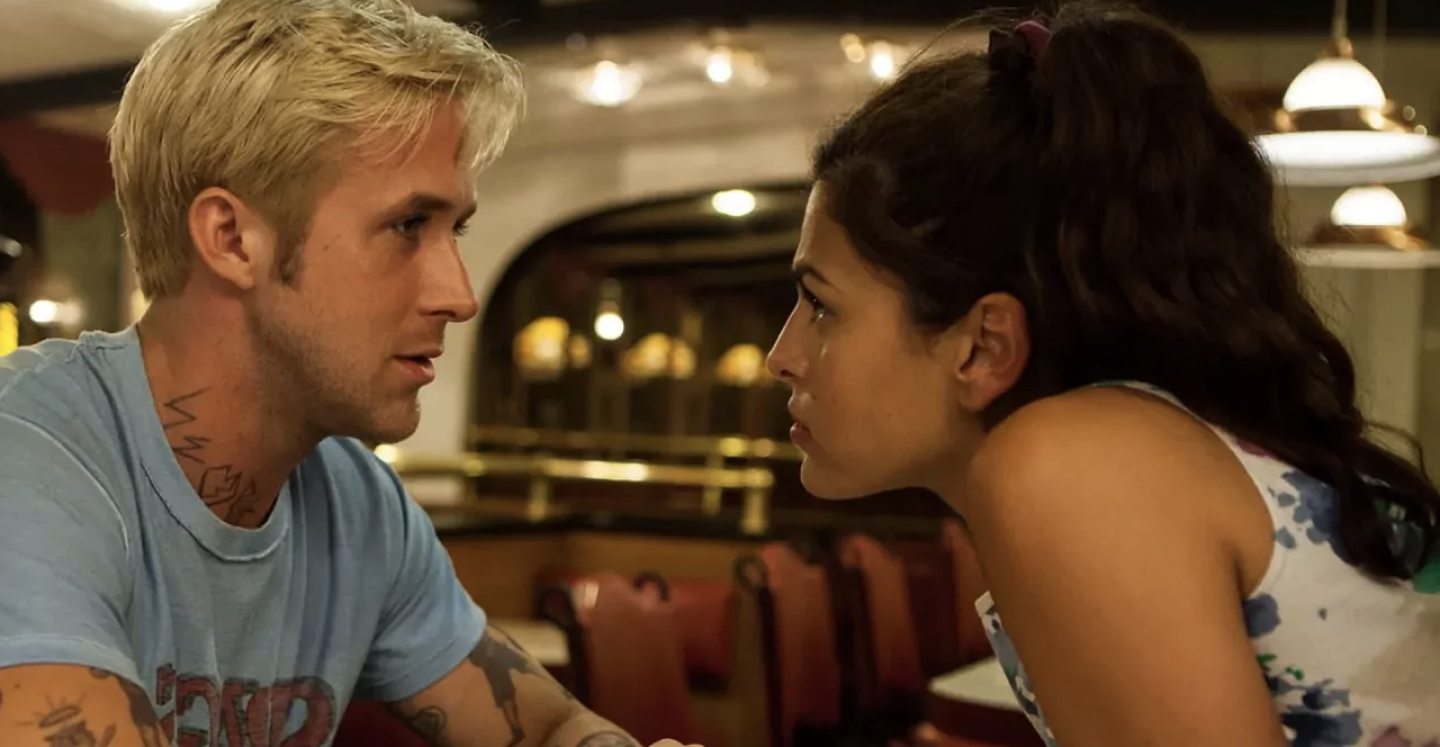 Ryan Gosling y Eva Mendes en Cruce de Caminos