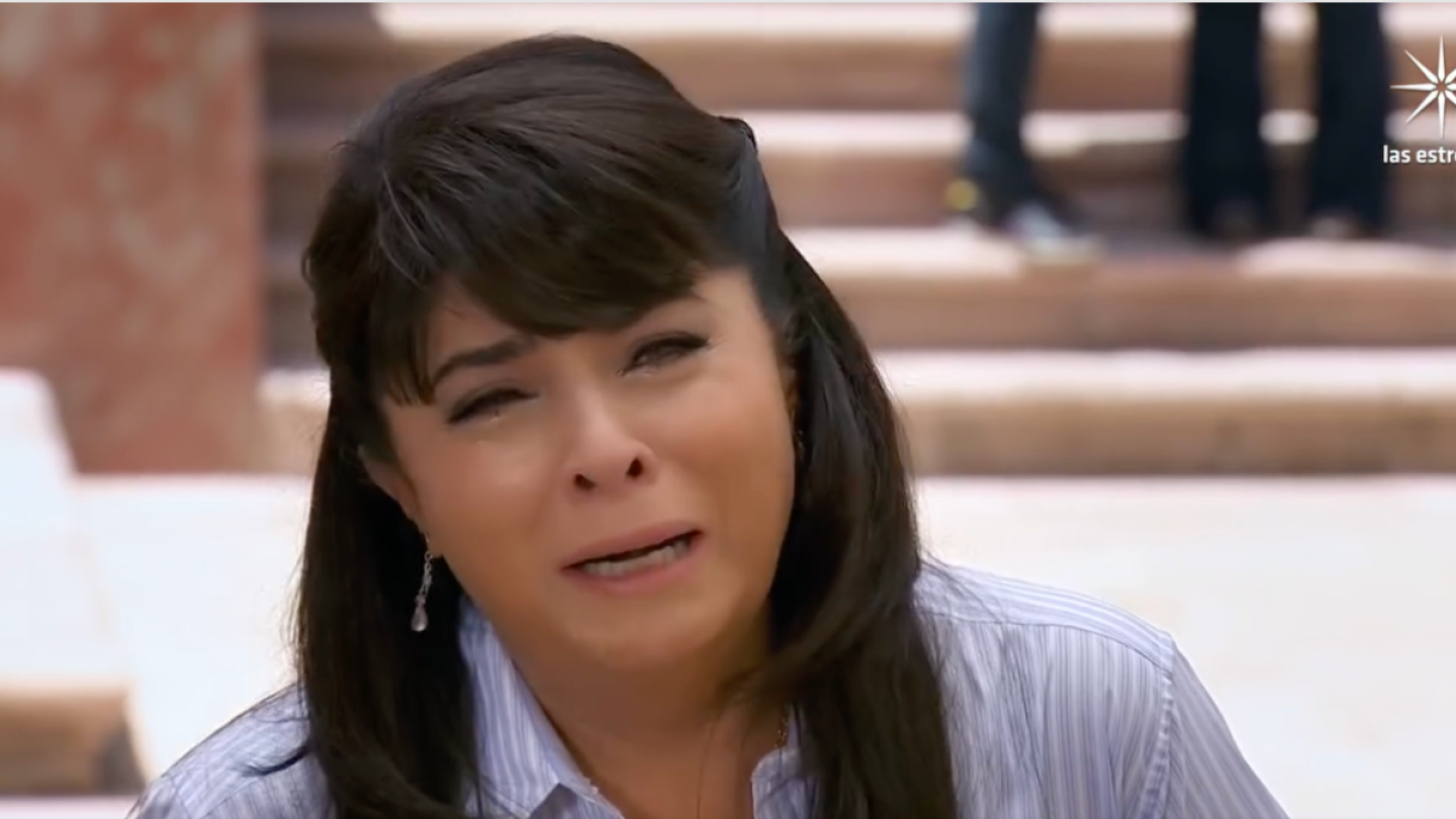 Victoria Ruffo padece esofagitis