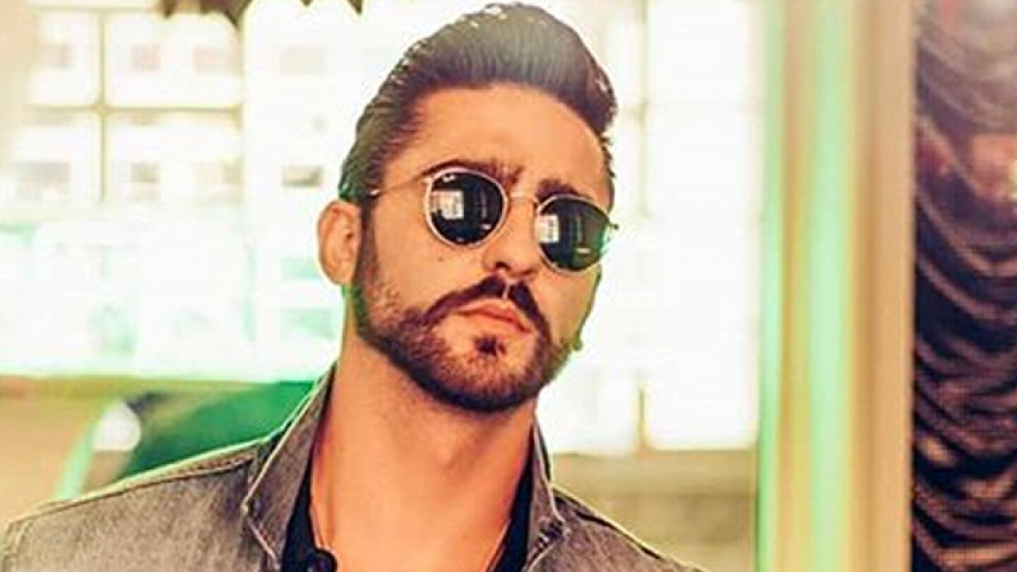 ‘El Potro’ se estrenó con rotundo éxito como cantante